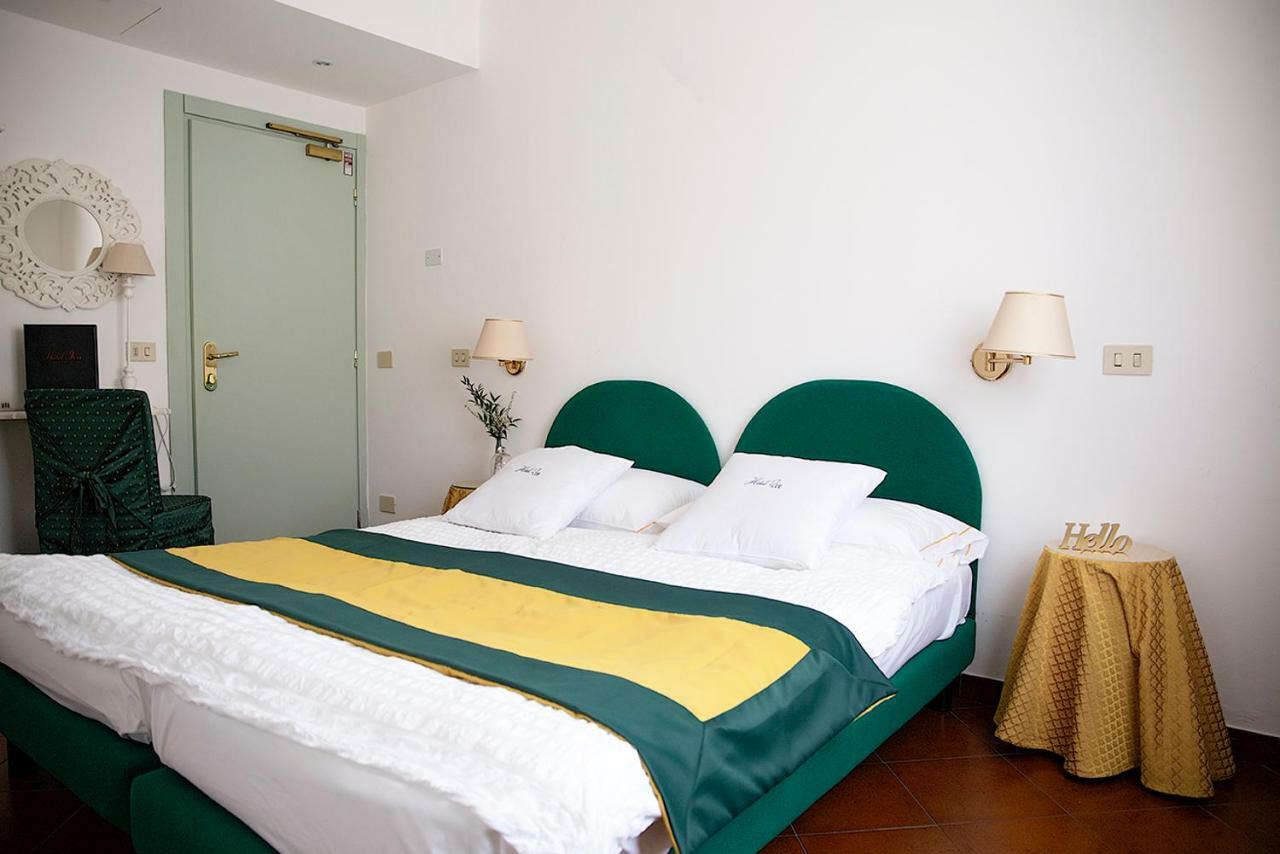 Hotel Iva Диано-Марина Экстерьер фото